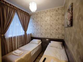 Мини-отель Усадьба на Елизарова Санкт-Петербург Стандартный двухместный номер с 2 отдельными кроватями-5